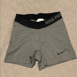 Nike pro shorts 3”
